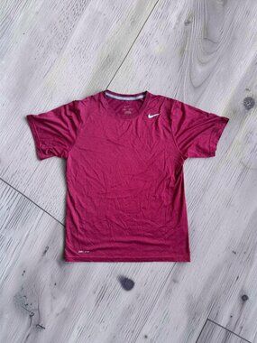 Nike Dri-FIT Shirt Men’s Small Red Athletic Training Tee